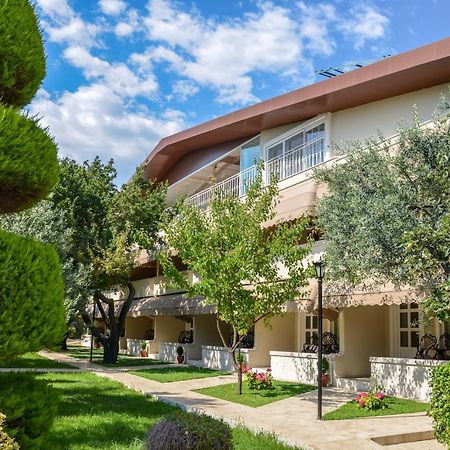 Gurel Garden House Motel Küçükkuyu Exterior photo